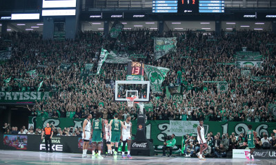 Θύρα 13: «Όλοι κασκόλ, ομπρέλα δεν χρειάζεται»!