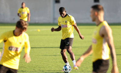 ΑΕΚ: Ο Ζίνι δεν πάει στο Κύπελλο Εθνών Αφρικής, λένε στην Ανγκόλα