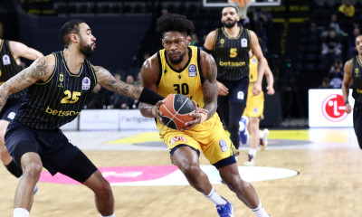 ΑΕΚ: Ξεκαθαρίζει οριστικά το μέλλον του Σίλβα - Εξετάζει την περίπτωση του Ματ Τόμας