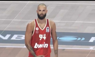 Παναθηναϊκός AKTOR - Ολυμπιακός: Έντονες αποδοκιμασίες σε Φουρνιέ