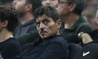 Δ. Γιαννακόπουλος: «Όποιος έχει παράπονα να τα απευθύνει σε μένα» - Η απάντηση σε Αγγελόπουλο