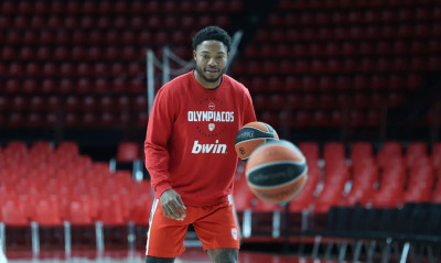 Μπαρτζώκας για Τζόουνς: «Ιδανικό να παίξει με την Καρδίτσα, θα σας ενημερώσει η ομάδα»