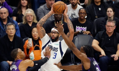 NBA: Πλήγμα με Άντονι Ντέιβις στους Μάβερικς – Ενδέχεται να χρειαστεί επέμβαση