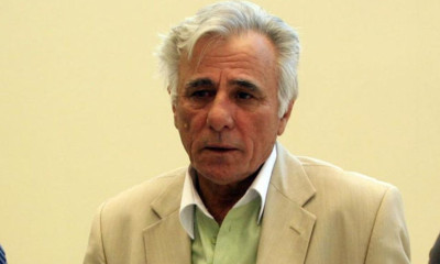 Πέθανε στα 87 του ο δημοσιογράφος Σπύρος Καρατζαφέρης