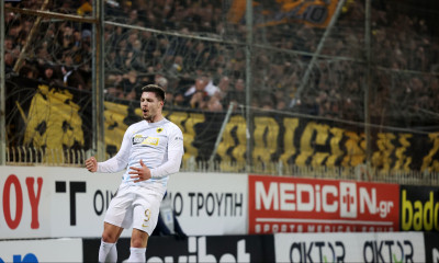 Αστέρας AKTOR – ΑΕΚ 0-1: Έπαιξε με τη «φωτιά», αλλά Γιόβιτς και Στρακόσα την έστειλαν στην κορυφή!