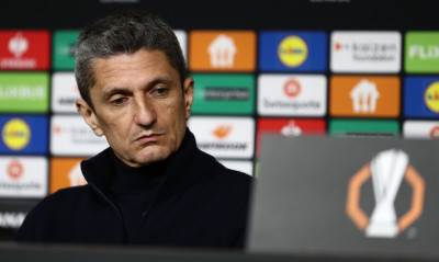 Λουτσέσκου: «Πρέπει να δείξουμε πως είμαστε κοντά στις οικογένειες»