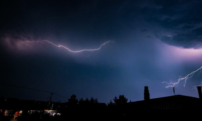 Έκτακτο δελτίο επιδείνωσης καιρού εξέδωσε η ΕΜΥ - Καταιγίδες και χαλαζοπτώσεις την Πέμπτη