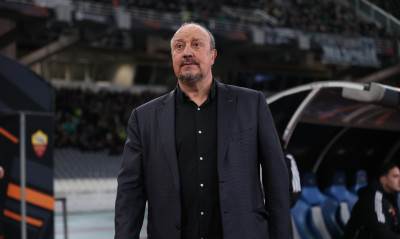 Μπενίτεθ: «Δεν έχω προτίμηση σε αντίπαλο – Δουλεύουμε σκληρά στις μεταγραφές»