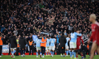 Premier League: «Απόδραση» από το «Άνφιλντ» στις καθυστερήσεις για την Μάντσεστερ Σίτι