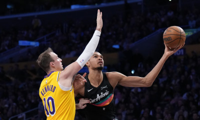 NBA: Οδοστρωτήρας Γουεμπανιάμα, διέλυσε τους Λέικερς