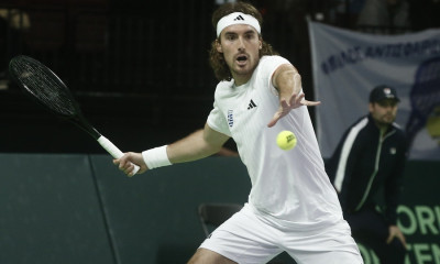 Τένις: Αποκλεισμός στους «16» του Ρότερνταμ για τον Τσιτσιπά