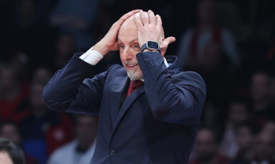 Ερυθρός Αστέρας: Έξαλλοι για τη διαιτησία με Ολυμπιακό - «Είναι ληστεία, μάς έκλεψαν τα αδέρφια μας»