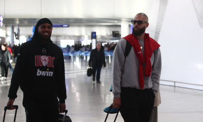 Final 8 Κύπελλο Ελλάδας: Πέταξε για Κρήτη ο Ολυμπιακός, εφτασε στο Ηράκλειο η ΑΕΚ