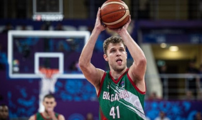 Στην Εθνική Βουλγαρίας ο Βεζένκοφ