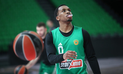 Επισκέφθηκε τους παλιούς του συμπαίκτες ο Τι Τζέι Σορτς (Video)