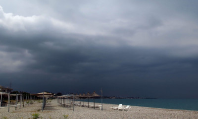 Ο καιρός το Σαββατοκύριακο: Άστατος με τοπικές βροχές και πτώση της θερμοκρασίας