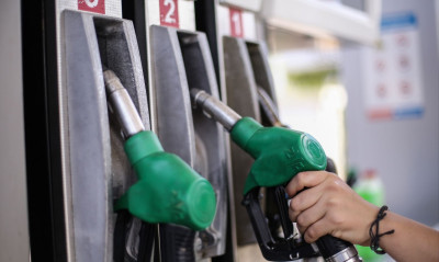 Σε τροχιά ανόδου τα καύσιμα: Πάνω από το €1,80 η βενζίνη – «Άλμα» στις τιμές πετρελαίου