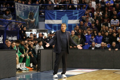 Αταμάν: «Δεν μπορέσαμε να κρατήσουμε τη διαφορά και χάσαμε»