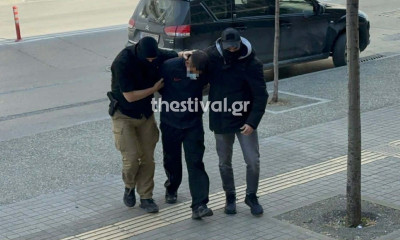 Καλαμαριά: Έφτασε στα δικαστήρια ο 23χρονος που κατηγορείται για τη δολοφονία του 20χρονου