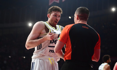 Ξέσπασε Τούρκος δημοσιογράφος για τη διαιτησία του Ολυμπιακού με Φενέρ - «Βολές ακόμα και με ανάσα»