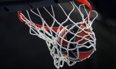 Euroleague Βαθμολογία: «Αγκαλιά» με το πλεονέκτημα ο Ολυμπιακός, ανάγκη νίκης για τον Παναθηναϊκό