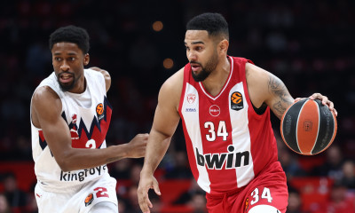 Ολυμπιακός: Εκτός Τζόσεφ και Λαρεντζάκης – Με 13 παίκτες στη Βαλένθια οι «ερυθρόλευκοι»