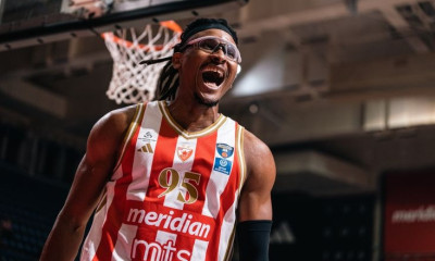 Μονέκε: «Δεν περίμενα αποδοκιμασίες από τον κόσμο, επηρεάστηκα»