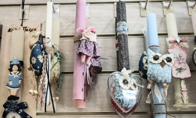 Πάσχα για λίγους: Ένα μεροκάματο η λαμπάδα για τους χαμηλόμισθους