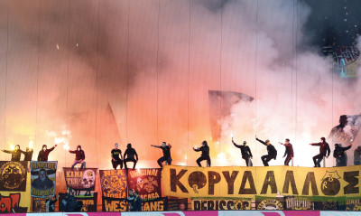 Ολυμπιακός - ΑΕΚ: Με κόσμο στο πλευρό της η «Ένωση» στην τελευταία προπόνηση της Allwyn Arena