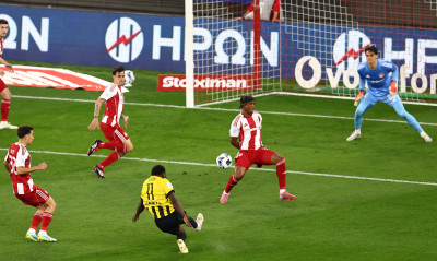 Ολυμπιακός – ΑΕΚ: Το γκολ του Κοϊτά που έκρινε το ντέρμπι στο «Γ. Καραϊσκάκης»