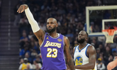 NBA: Τα… όργια του «Βασιλιά», η «δήλωση» Νικς κόντρα σε Σέλτικς και ο ακούραστος Ντουράντ