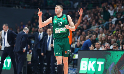 Ο Παναθηναϊκός διέσυρε την Εφές (97-62) και περιμένει την Μονακό για πρόκριση στα playoffs