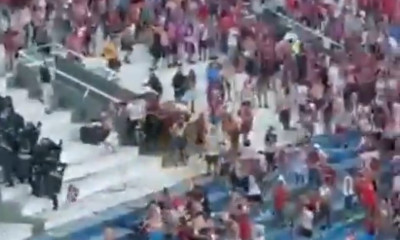 Άγρια επεισόδια μεταξύ οπαδών και Αστυνομικών - Τους πήραν στο… κυνήγι