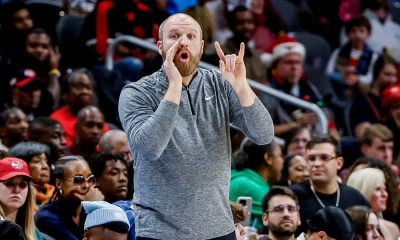 Μιλγουόκι Μπακς: Σε συζητήσεις με τον Τέιλορ Τζένκινς για τον αντικαταστάτη του Ρίβερς