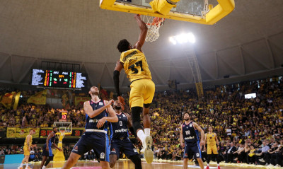 Greek Basketball League: Υποβιβάστηκε ο Πανιώνιος, παραμένει στην κατηγορία το Μαρούσι