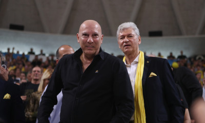 Γκάλης: Η αποθέωση και η συνάντηση με Φάνη Χριστοδούλου - «Εδώ είναι η ιστορία του μπάσκετ»