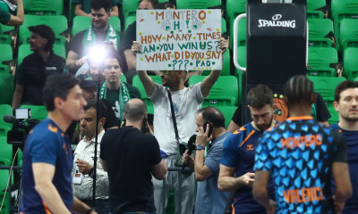 Παναθηναϊκός - Βαλένθια: Επικό τρολάρισμα οπαδών σε Μοντέρο - «Πόσες φορές είπες θα μας νικήσεις;»