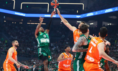 Σορτς: «Δεν είναι αυτή η… συνταγή για τα playoffs»