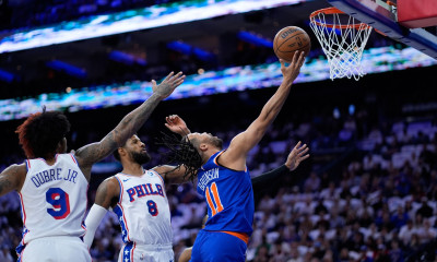 NBA Playoffs: Οι Νικς «λύγισαν» τους Σίξερς κι έκαναν το 3-0 με ηγέτη τον Μπράνσον
