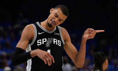 NBA: Η ιστορική εμφάνιση του Βίκτορ Γουεμπανιάμα στο Θάντερ -Σπερς