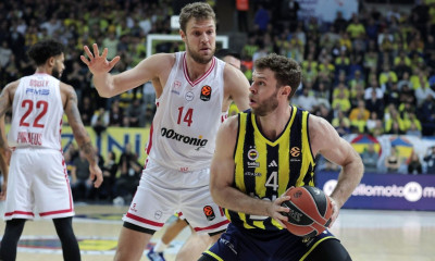 Το τζάμπολ Ολυμπιακός – Φενέρ έγινε στο Onsports: Μέλι και Μόρις αποκαλύπτονται (vids)