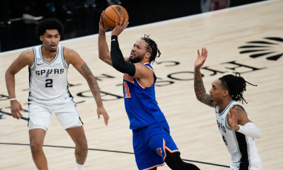 NBA Finals: Δύο νίκες μακριά από τον τίτλο οι Νικς - Μοιραίος για τους Σπερς ο Γουεμπανιάμα!