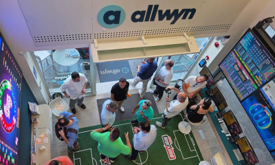 Λαμπερά εγκαίνια για το νέο κατάστημα της Allwyn στο Σύνταγμα