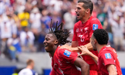 Ελβετία - Βοσνία: Αποβολή, 2-0 με τον Βάργκας και 3-0 με τον Μανζάμπι (videos)