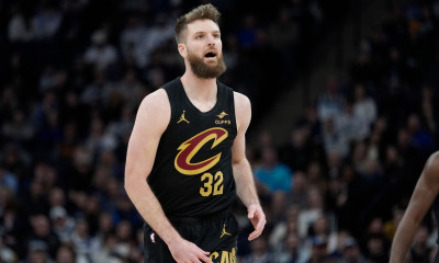 NBA: Στους Σίξερς με τετραετές συμβόλαιο ο Ντιν Γουέιντ