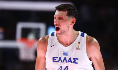 Η Εθνική πήρε το «θρίλερ» με την Ισπανία στην παράταση με βραδιά καριέρας από Μήτογλου και Ντόρσεϊ
