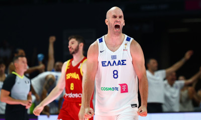 Τα στιγμιότυπα από την τρομερή νίκη της Ελλάδας επί της Ισπανίας (vid)