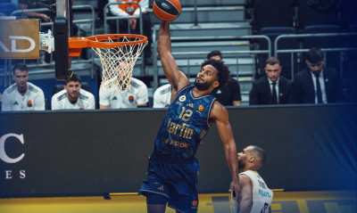 Φενέρμπαχτσε – Ντουμπάι 76-66: Κράτησαν το απόλυτο οι Τούρκοι, πρώτη ήττα της ομάδας του Πασκουάλ