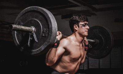 Man Maker: Η άσκηση που κάνει τα burpees να φαίνονται παιδική χαρά