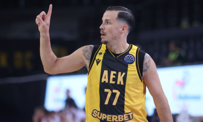 Η εξάδα ξένων της ΑΕΚ για το παιχνίδι με τον Άρη - Εκτός ο Ουίλιαμς